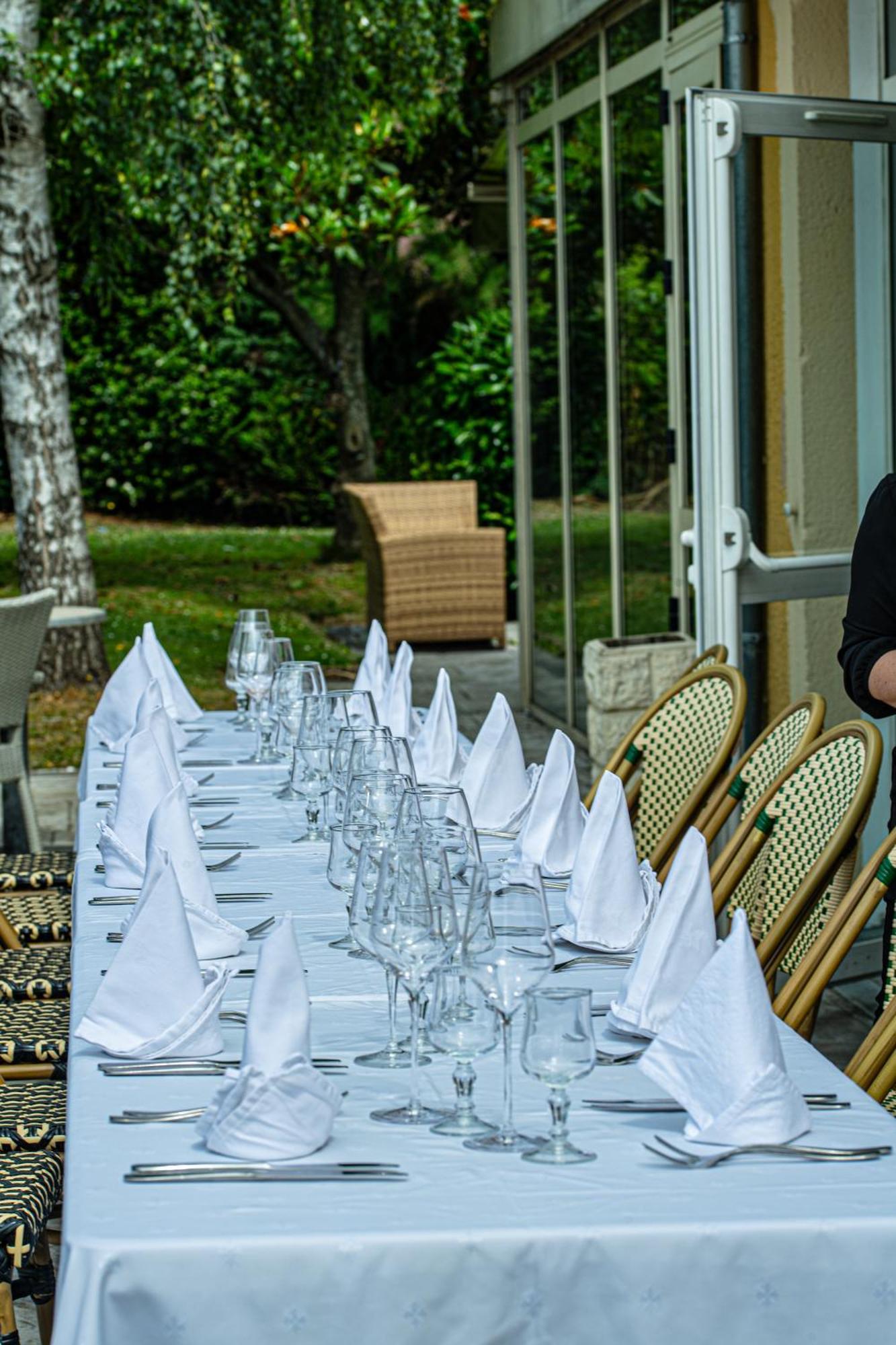Logis Hotel - Le Relais Du Parisis Вильпаризи Экстерьер фото